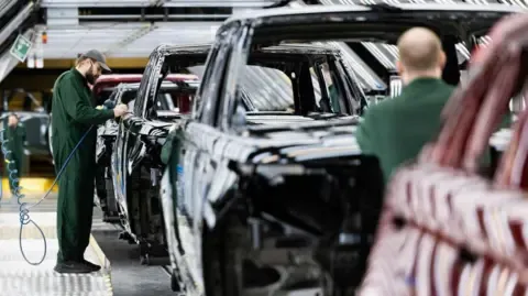JLR Vendor Network Workers Reportedly Told to Register for Government Benefits, Union Claims